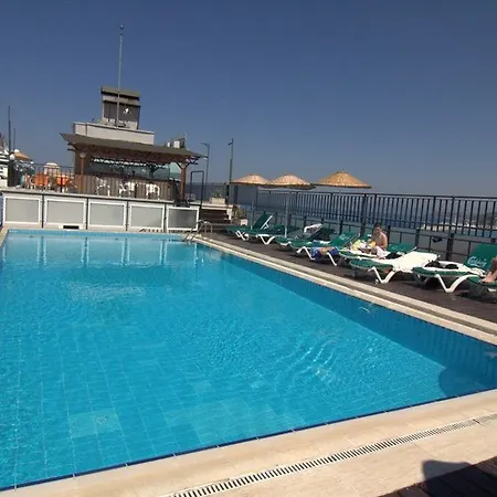 Surtel 3* Κουσάντασι