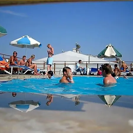 Otel Surtel 3*