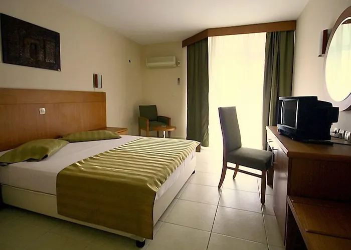 Hotell Surtel Kusadası