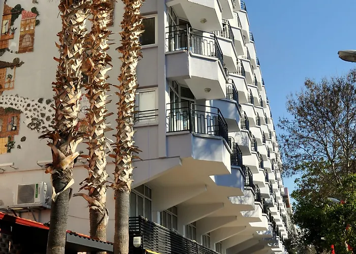 Hotell Surtel 3*