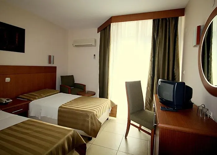 Hotell Surtel 3*